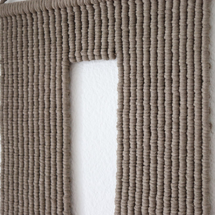 Keyhole – Sculptural Macramé Wall Hanging