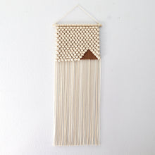 Load image into Gallery viewer, Macrame Wall Hanging -Himalaya in Camel highlight
